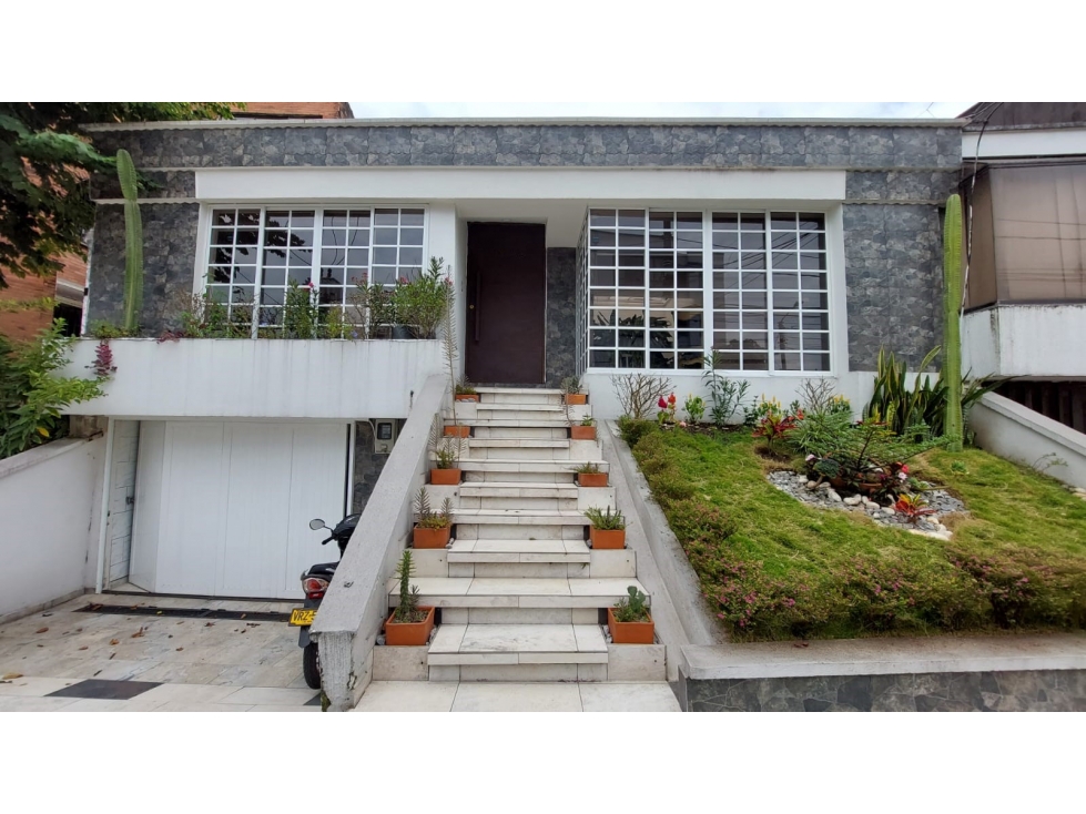 CASA REMODELADA EN VENTA SECTOR MARAYA PEREIRA