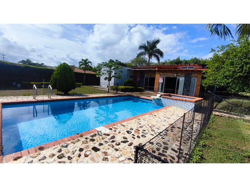 VENTA CASA EN CONDOMINIO - CERRITOS VIA LA VIRGINIA