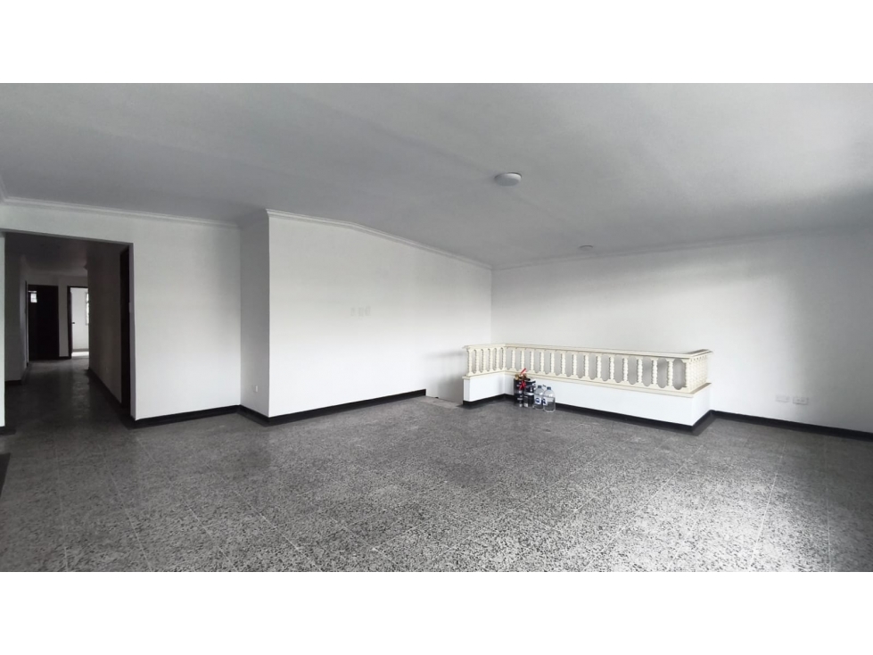 CASA EN ALQUILER Y VENTA LA ELVIRA PEREIRA — foto 3