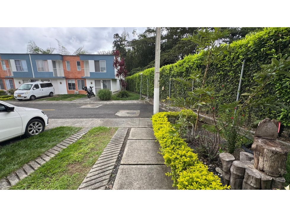 CASA EN VENTA SENDEROS DEL CAMPO GALICIA PEREIRA — foto 2