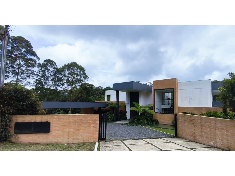 CASA CAMPESTRE EN VENTA ALTOS DE BARILOCHE EL JORDAN PEREIRA