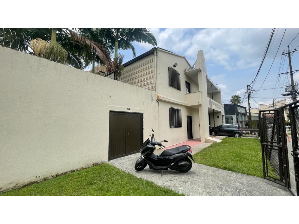CASA LOTE PARA LA VENTA AVENIDA 30 DE AGOSTO PEREIRA