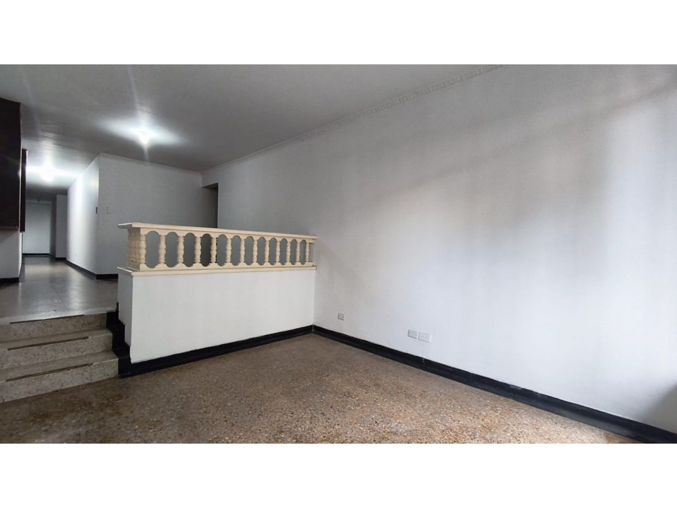 CASA EN ALQUILER Y VENTA LA ELVIRA PEREIRA