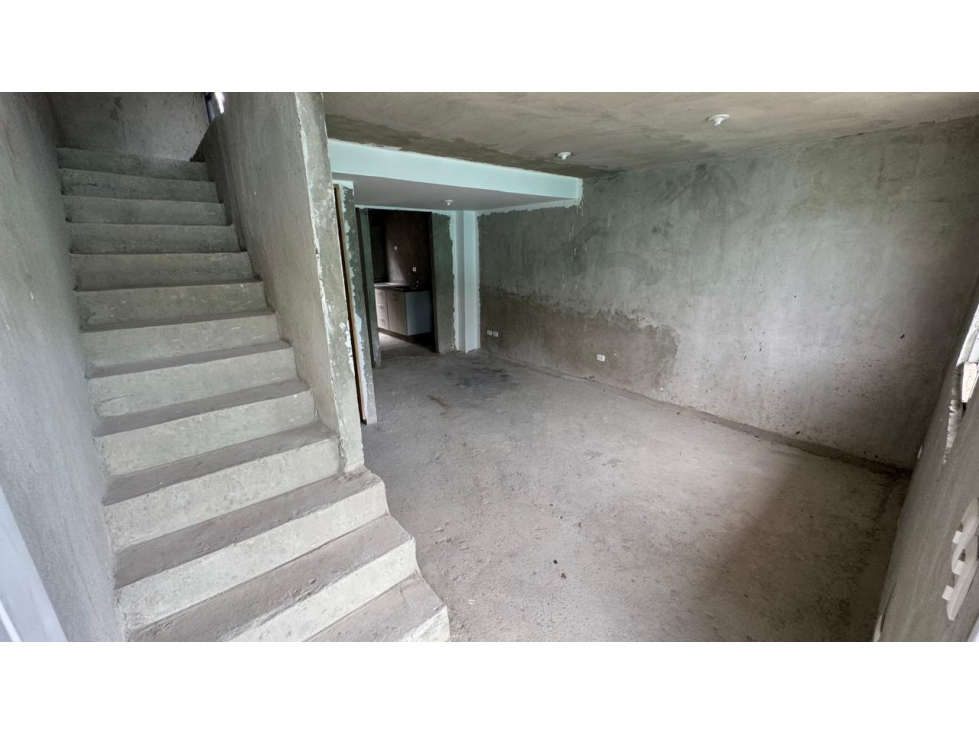 CASAS MEDIANERA EN VENTA VILLA YULIANA DOSQUEBRADAS — foto 3