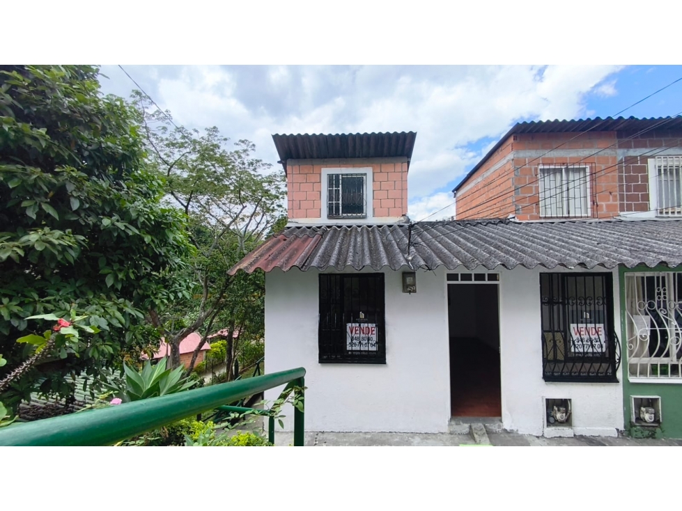 CASA EN VENTA URBANIZACIÓN LA MACARENA DOSQUEBRADAS