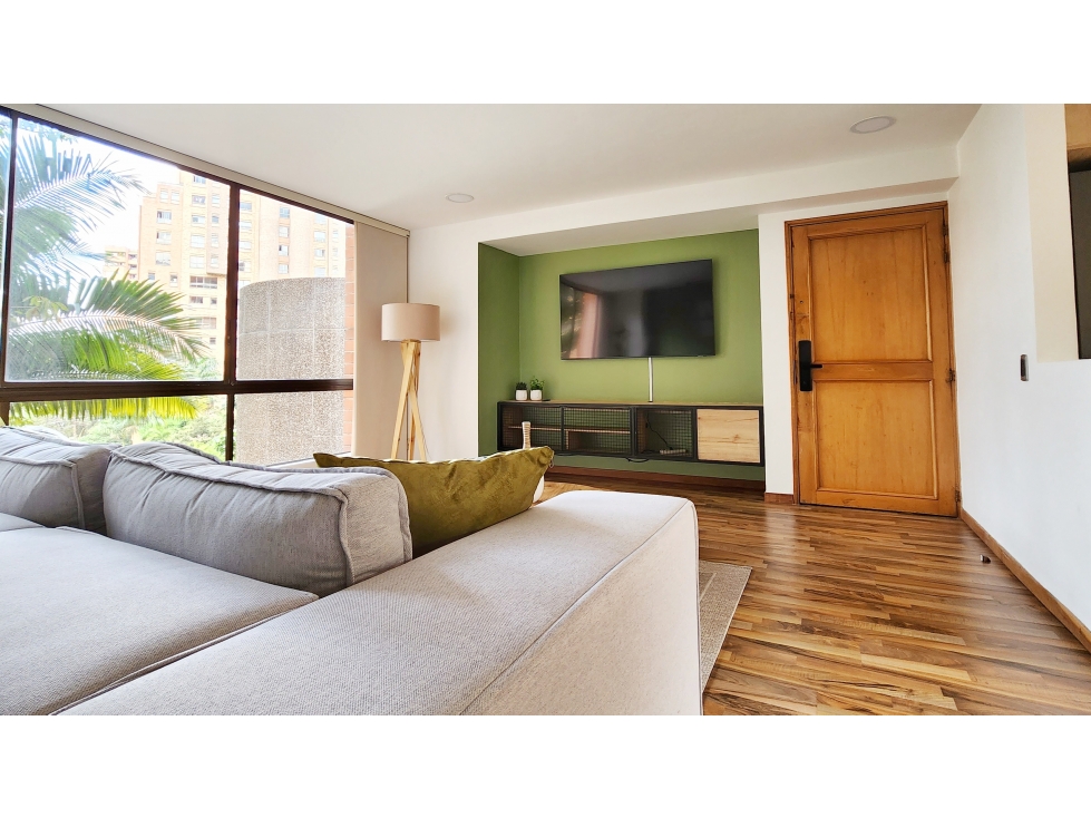 Apartamento amoblado.en RENTA - Poblado. Loma de Los González — foto 3