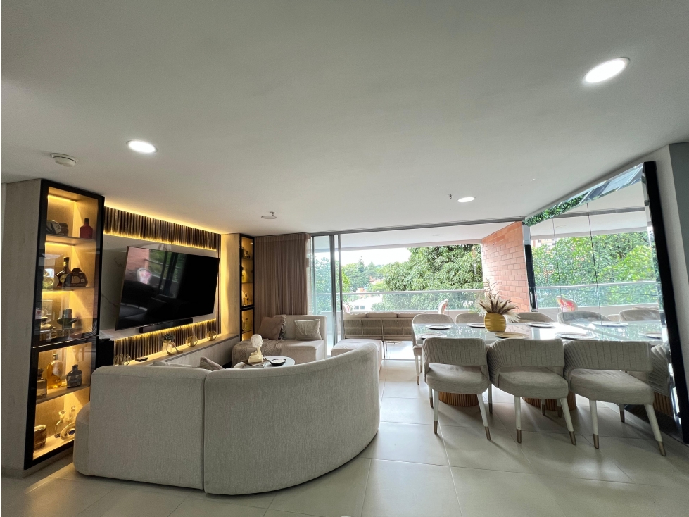 Apartamento moderno en Venta en Envigado. Loma del Escobero