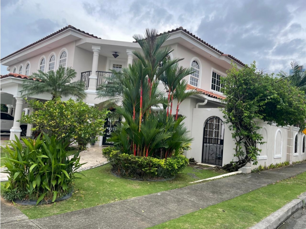 Venta | Alquiler Casa en Costa Bay, Costa del Este - 2