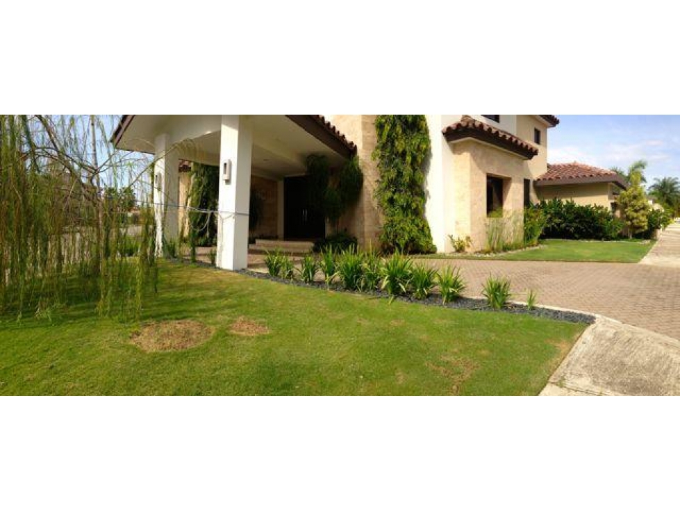 Venta - Casa en Balmoral, Costa del Este
