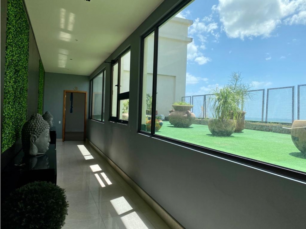 Venta - Penthouse en Santa Maria Court — foto 3
