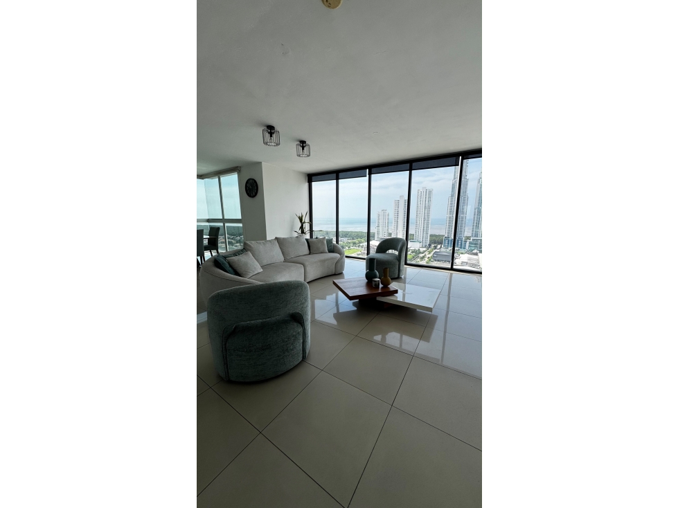 Venta - Apartamento en Latitude, Costa del Este