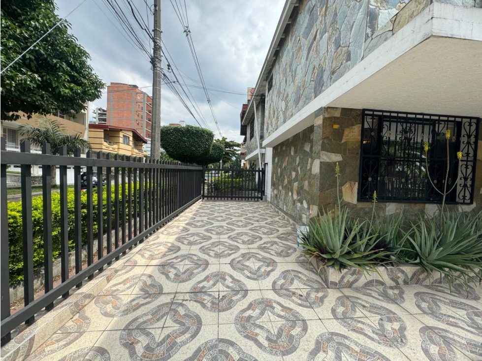 Venta Casa Lote Laureles Castellana baja mixtura residencial comercio — foto 3