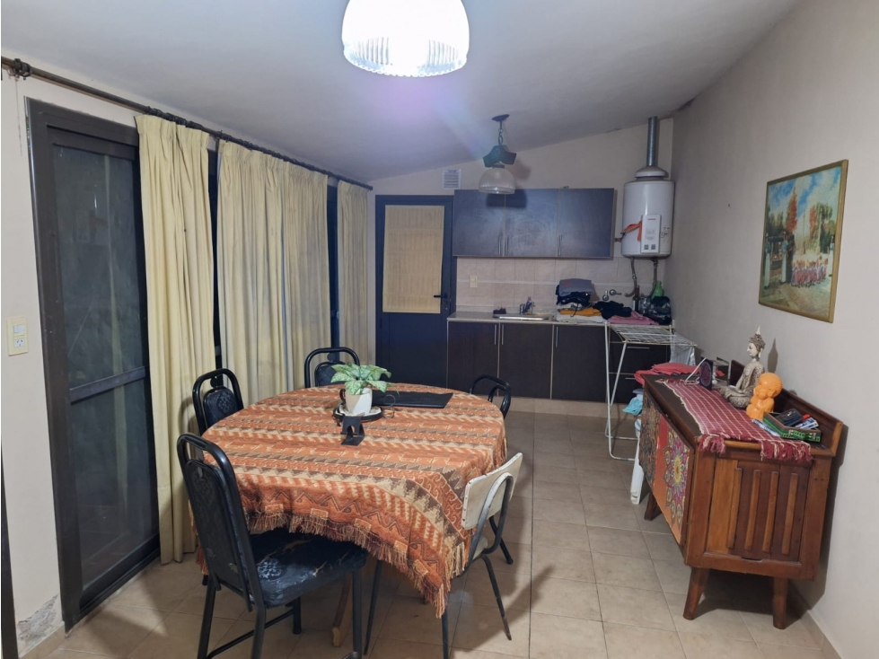GEO VENDE casa alta categoría en Las Perdices, 3 dor calle Int. Torres — foto 3