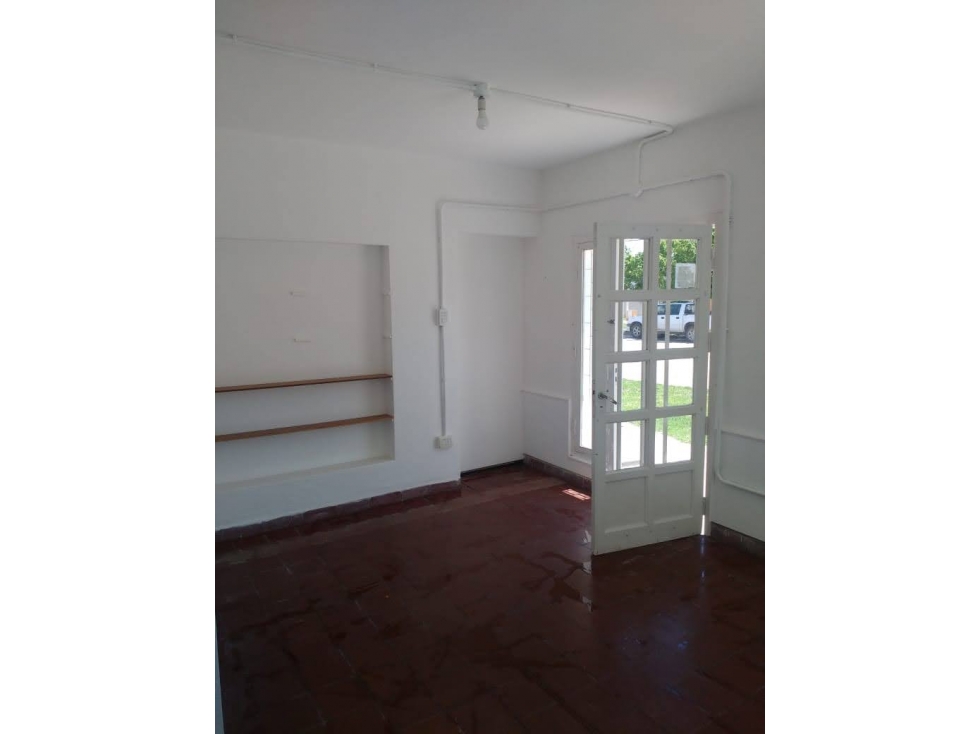 GEO VENDE CASA C/ LOCAL EN PERDICES - INT. TORRES Y ESQ. BELGRANO - 6