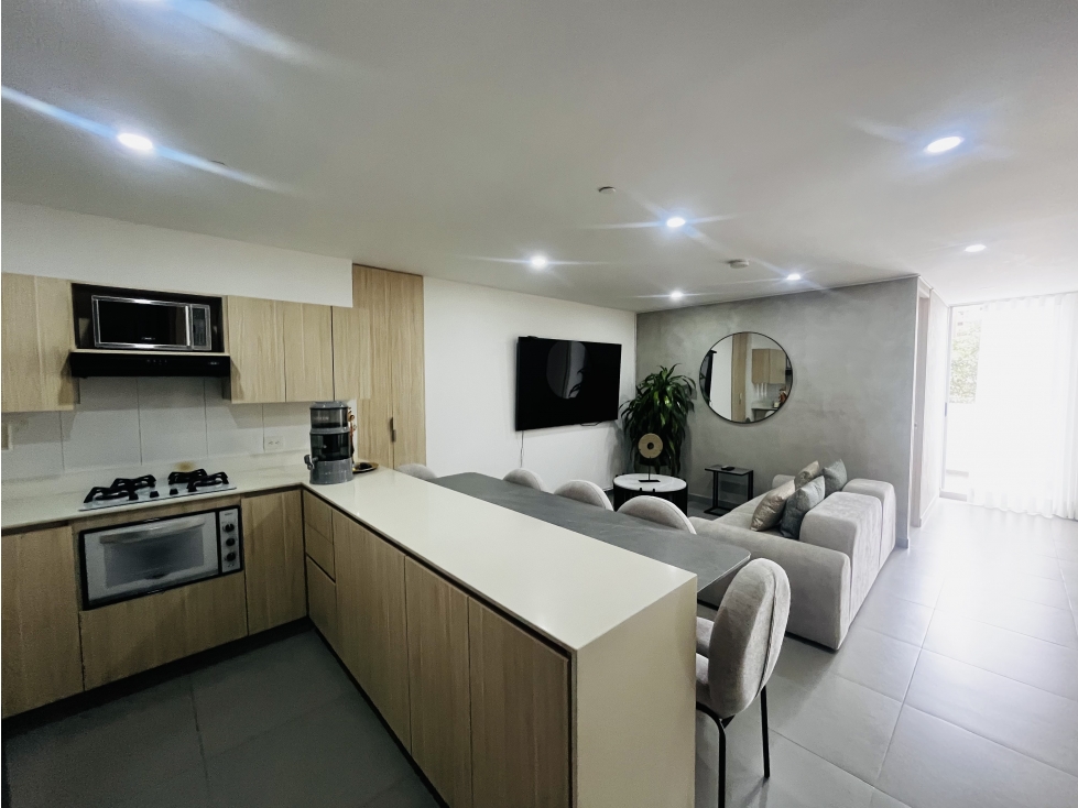 Aparta estudio excelente ubicación en el poblado