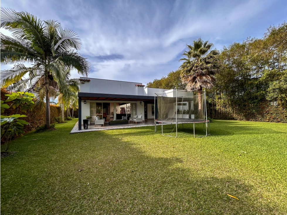 CASA DE UN SOLO NIVEL EN LA MILLA DE ORO DE LLANOGRANDE — foto 4