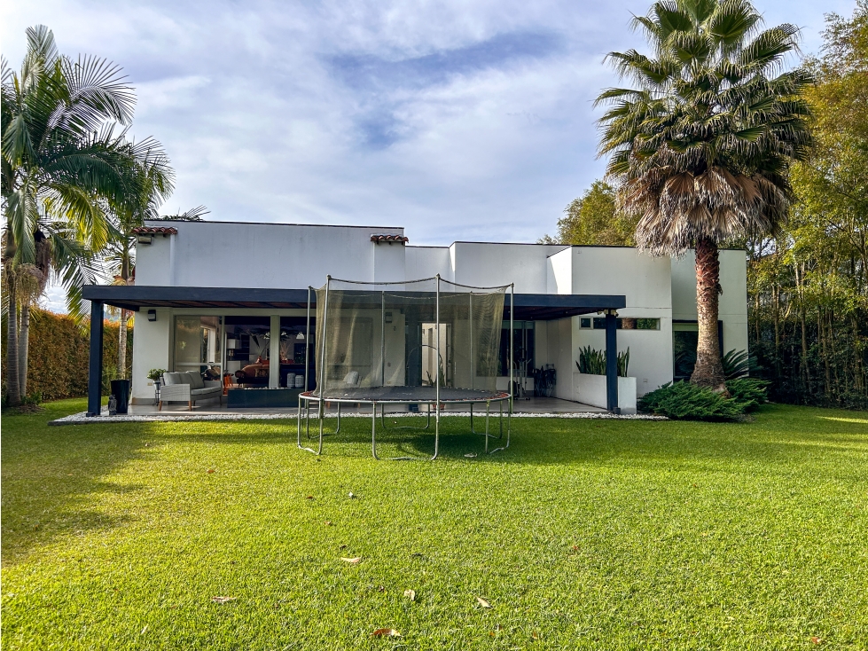 CASA DE UN SOLO NIVEL EN LA MILLA DE ORO DE LLANOGRANDE — foto 3
