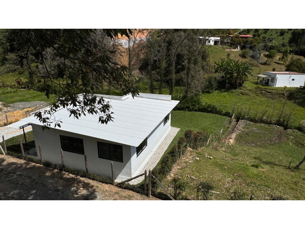 SE VENDE CASA EN SANTUARIO A 6 MIN DE LA AUTOPISTA MED - BOG - 5