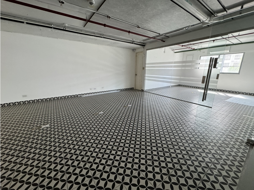 Alquiler de Oficina o Local Comercial en Costa del Este Dream Plaza — foto 4