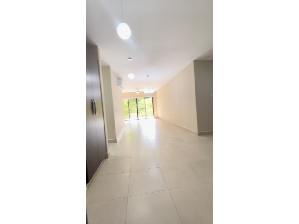 Alquiler Apartamento Embassy Club — foto 2