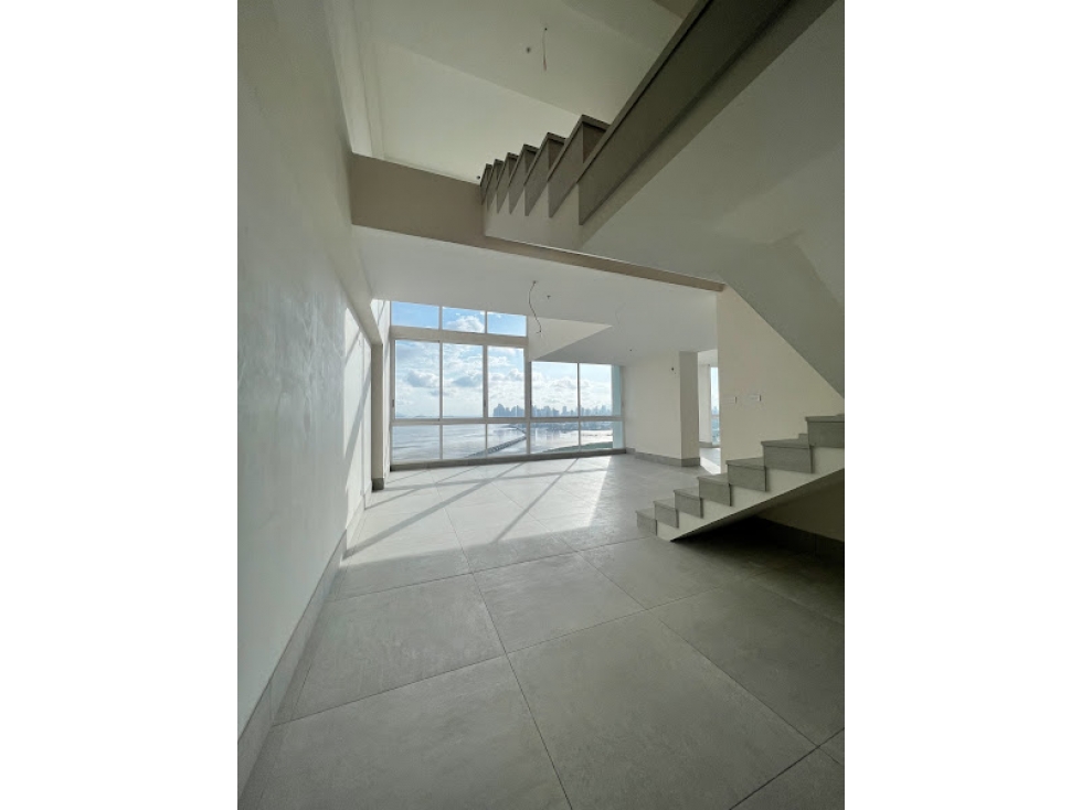 VENTA PENTHOUSE COSTA DEL ESTE