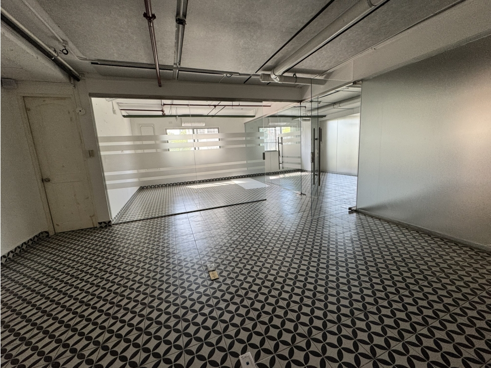 Alquiler de Oficina o Local Comercial en Costa del Este Dream Plaza — foto 2