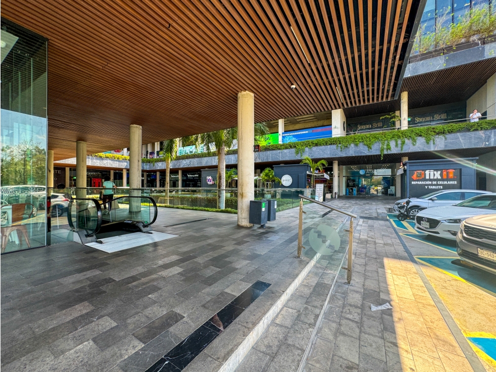 Monterreal Local Comercial Renta Av Cámara De Comercio Urban Center - 2