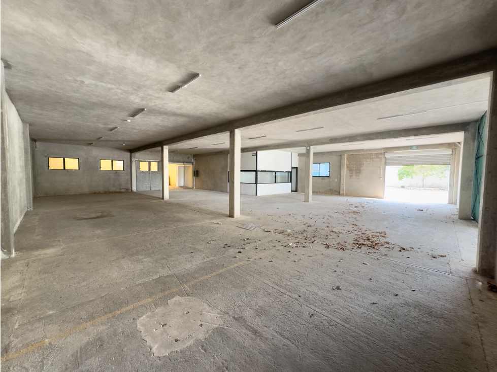 Avenida Itzaes Edificio comercial venta con bodega local y oficina - 5