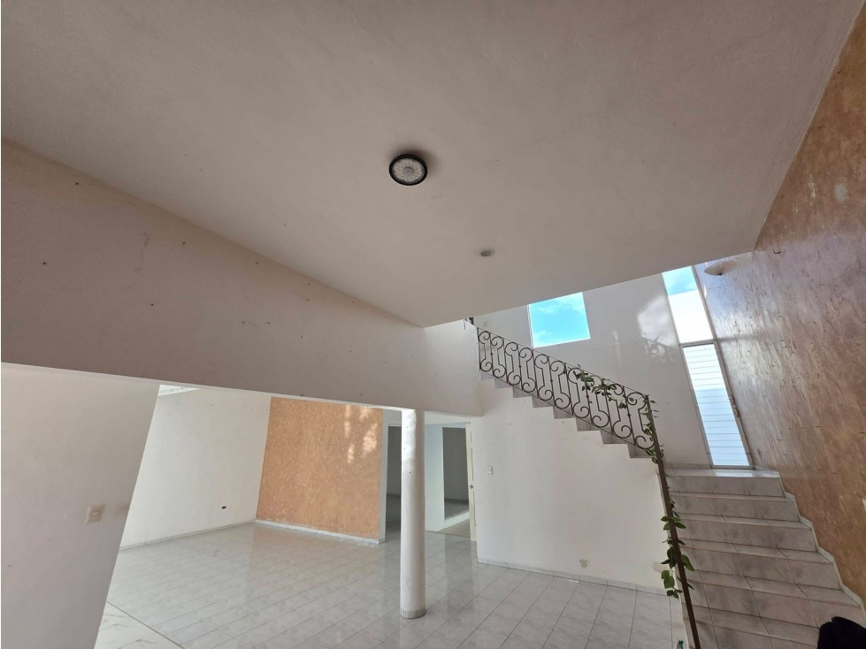 Monterreal Edificio Comercial en Venta en Esquina - 4