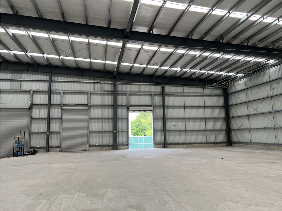 Altabrisa Periferico Norte en Merida Bodega en Renta de 2350M2 - 5
