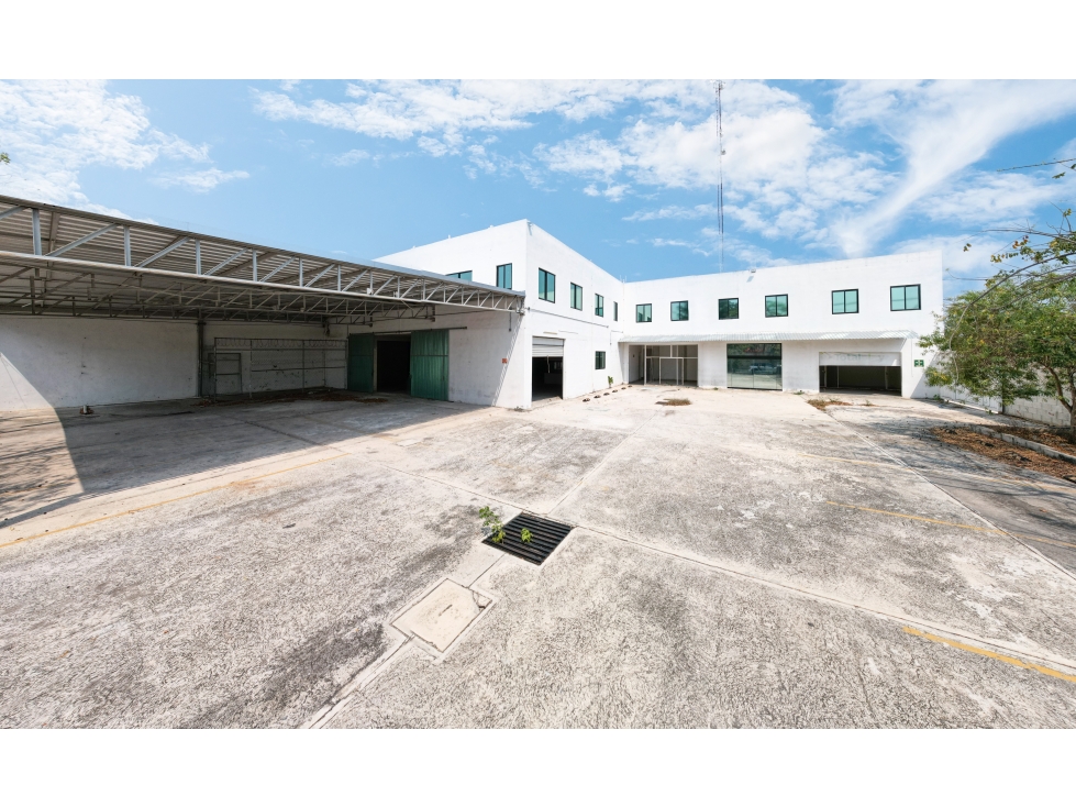 Avenida Itzaes Edificio comercial venta con bodega local y oficina - 2