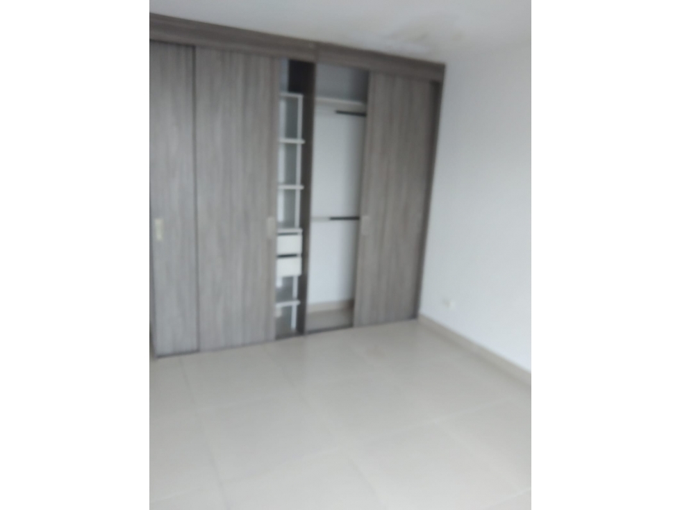 APARTAMENTO PARA ARRENDAR EN EL NORTE DE ARMENIA (Q) — foto 3