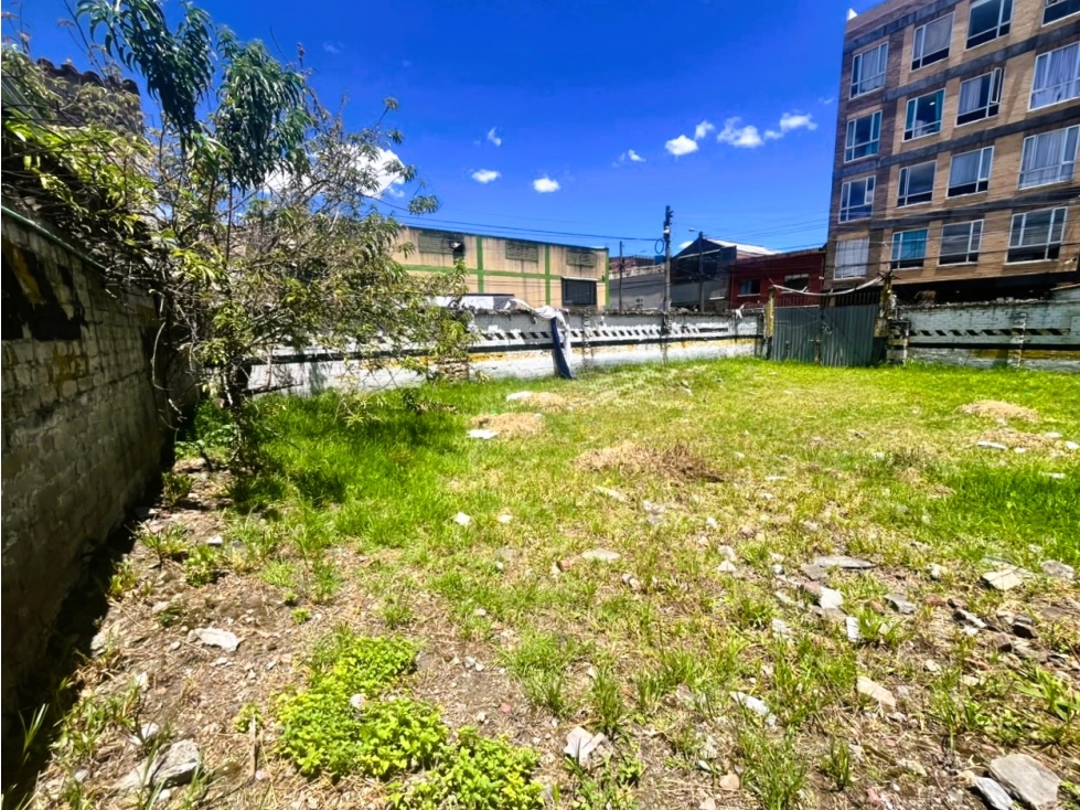 Lote Esquinero en Venta en Engativa — foto 6