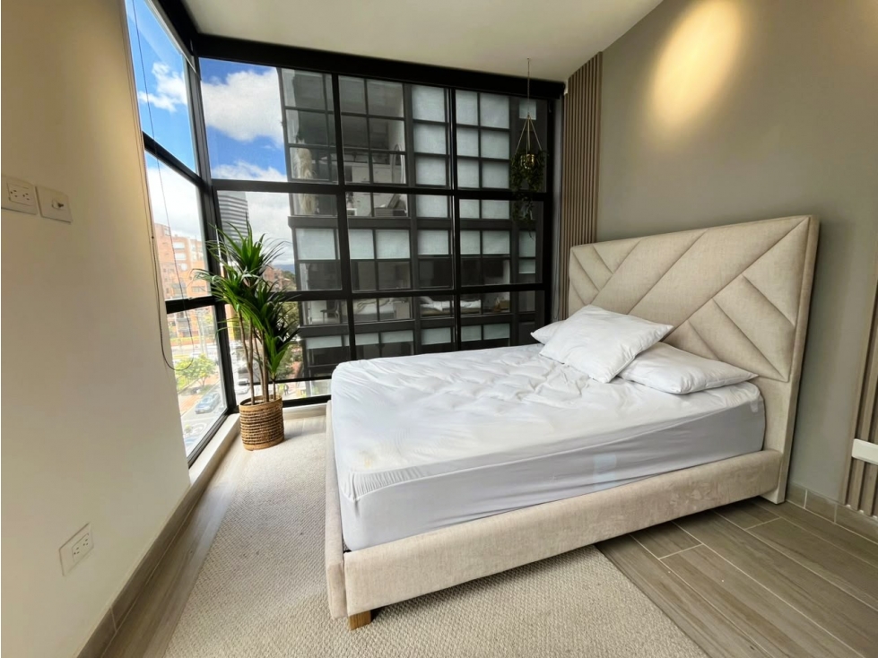Apartaestudio Amoblado en Arriendo Chico Norte con Parqueadero Doble — foto 4