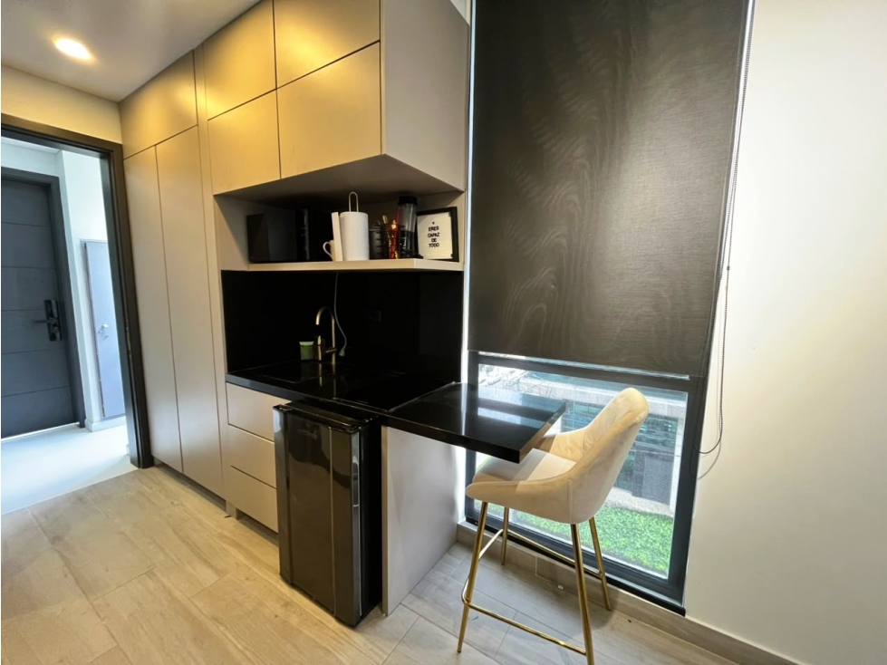 Apartaestudio Amoblado en Arriendo Chico Norte con Parqueadero Doble — foto 3