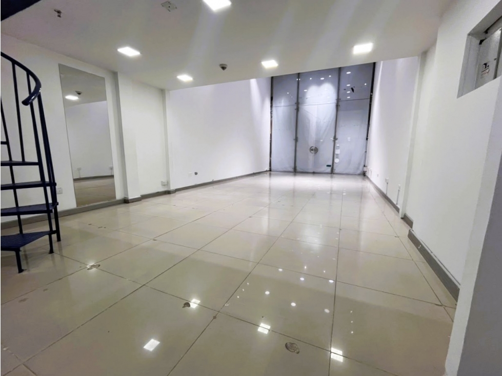 Local En Venta en Centro Comercial Gran Estación Esfera — foto 2