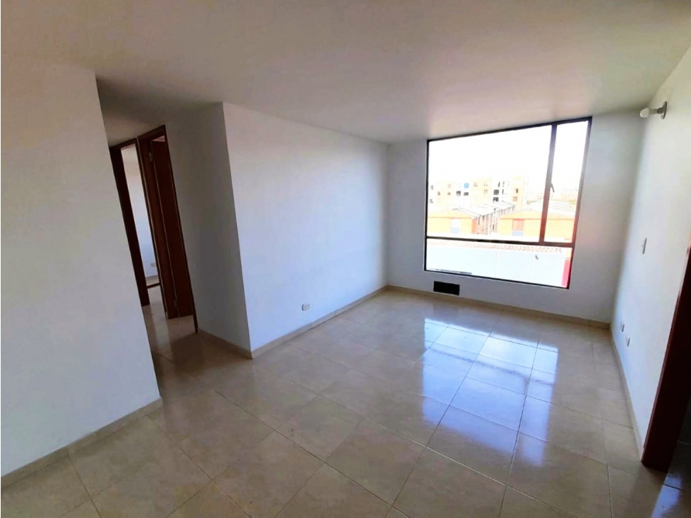 Iluminado Apartamento en Arriendo en Soacha Parque Campestre — foto 2