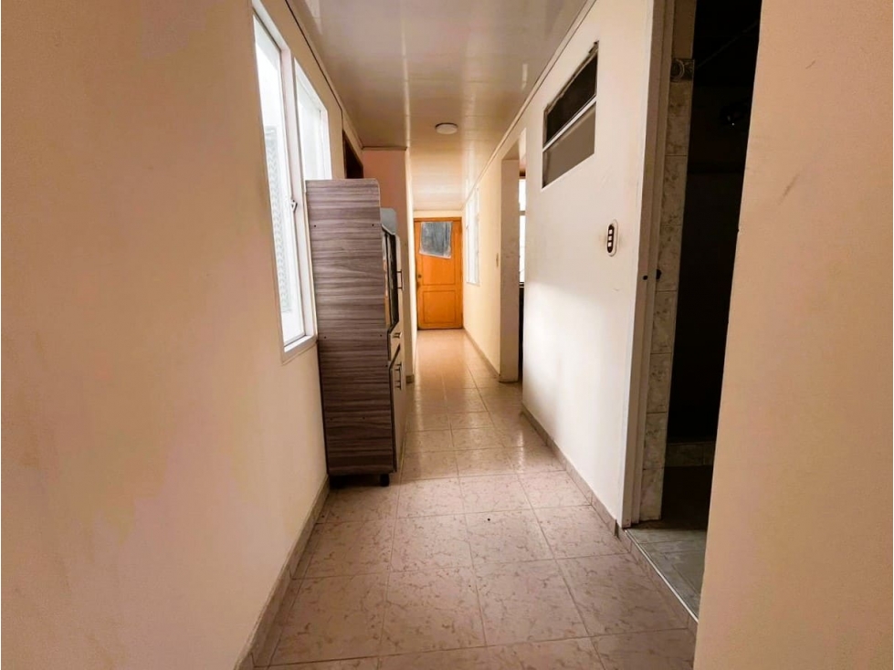 Venta Casa 3 pisos Zona de recuperación Urbana - La Favorita, Bogotá — foto 5
