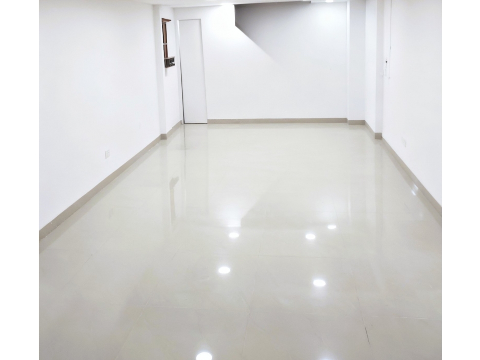 Local comercial en venta en Centro Comercial Iserra 100 — foto 3