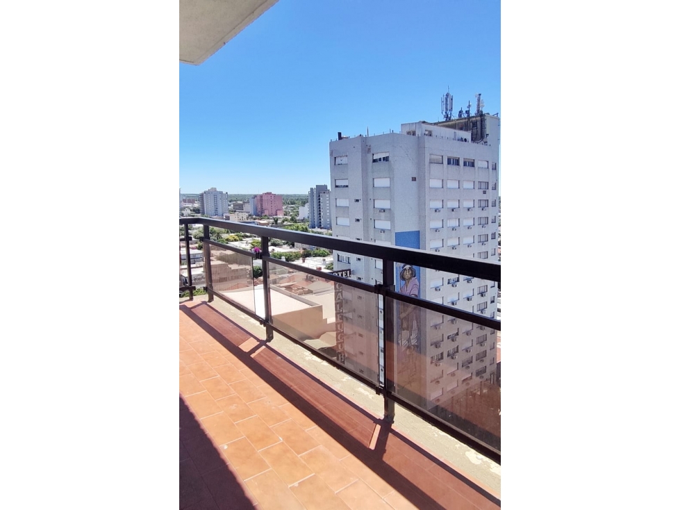 Venta Departamento Céntrico en Santa Rosa - 2