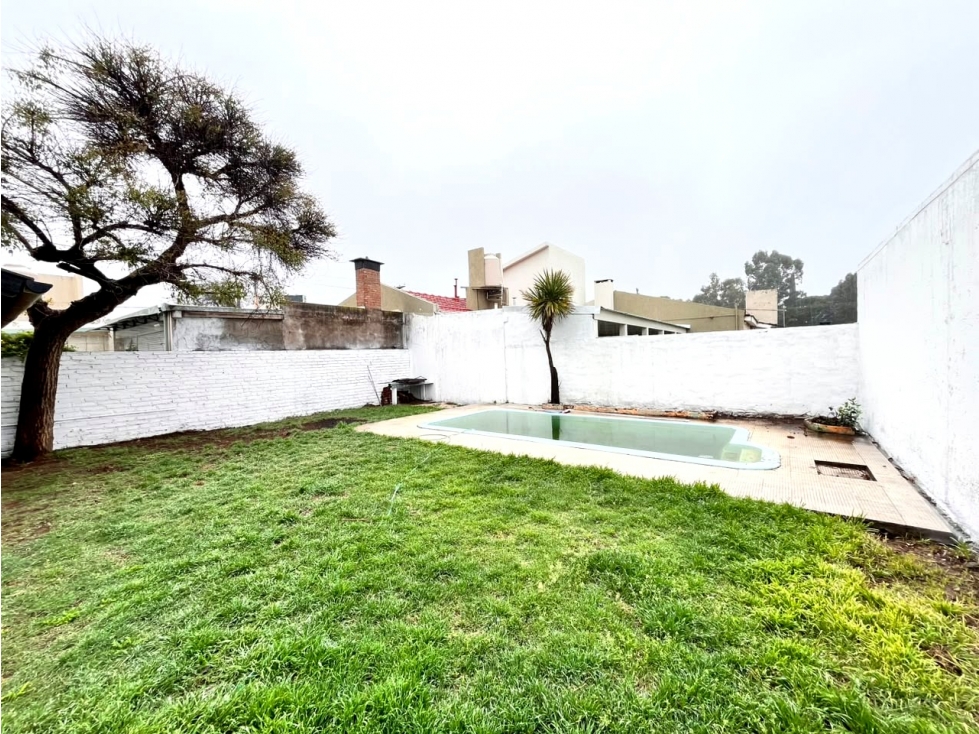 ALQUILER: Casa sobre calle Córdoba 1015 de Santa Rosa
