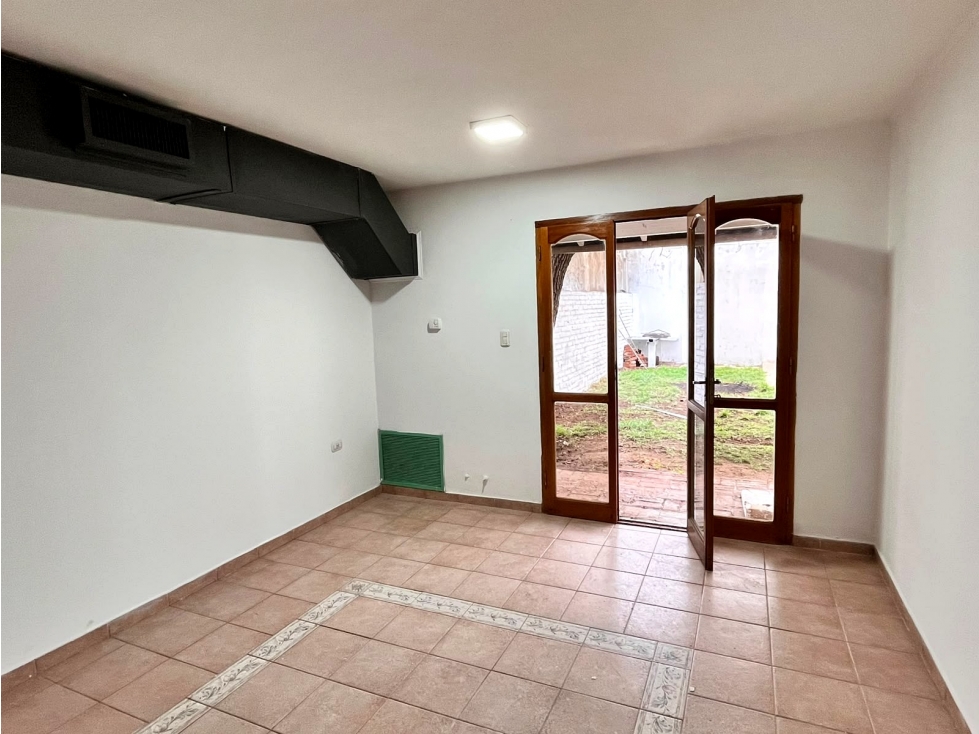 ALQUILER: Casa sobre calle Córdoba 1015 de Santa Rosa — foto 5