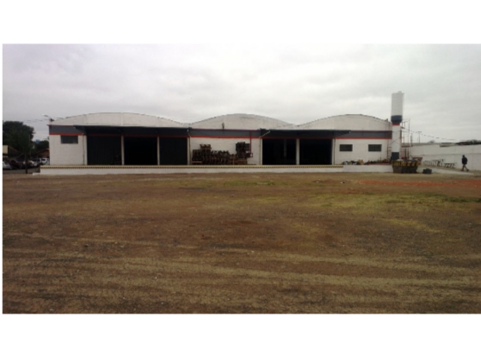 EN VENTA IMPORTANTE COMPLEJO LOGISTICO EN MRA - 3