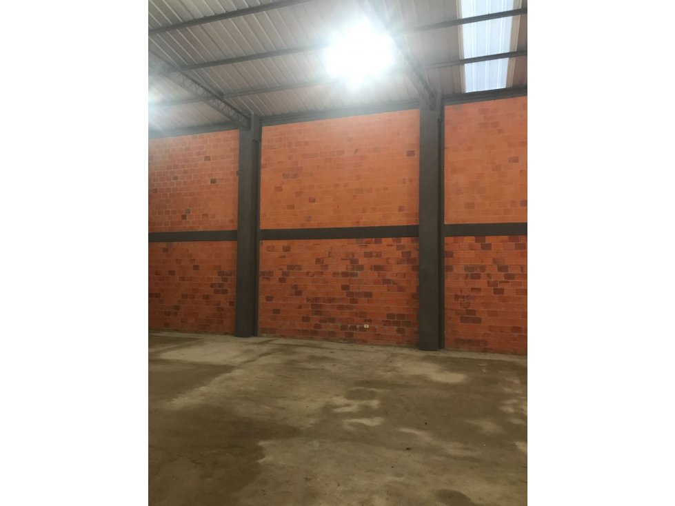 ALQUILO O VENDO DEPOSITO DE 314 M2 EN MRA - 5