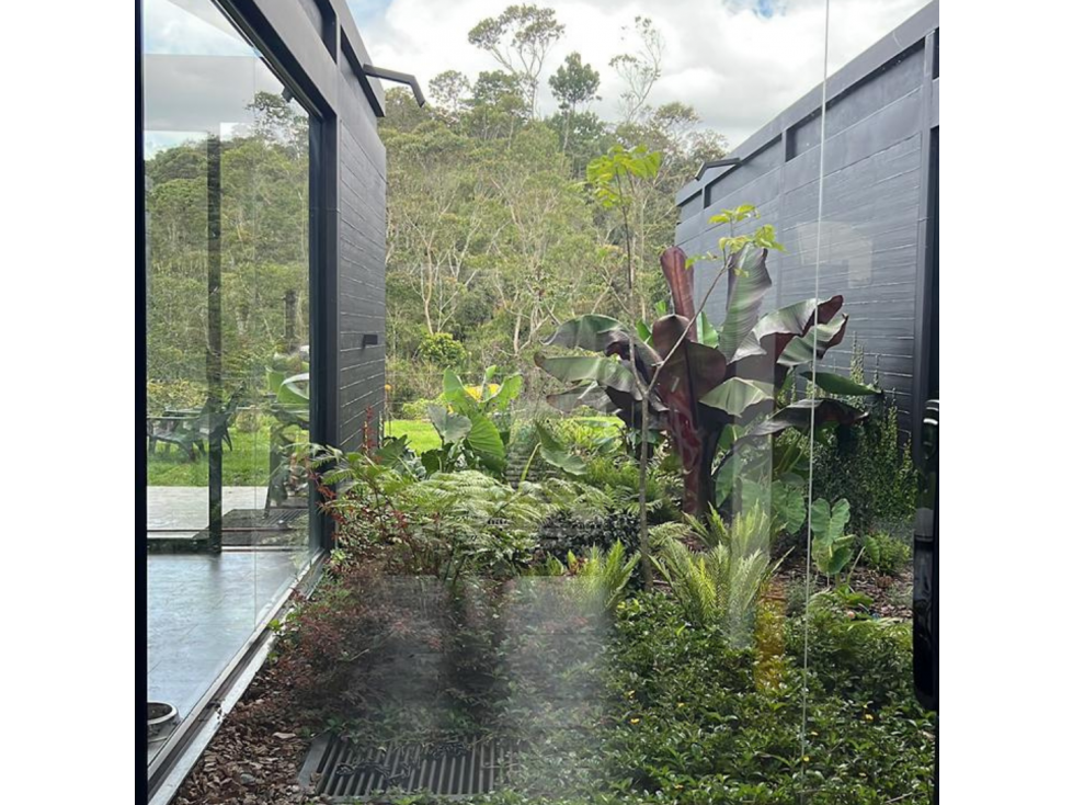 HERMOSA CASA CONTEMPORANEA EN MONTESERENO — foto 3
