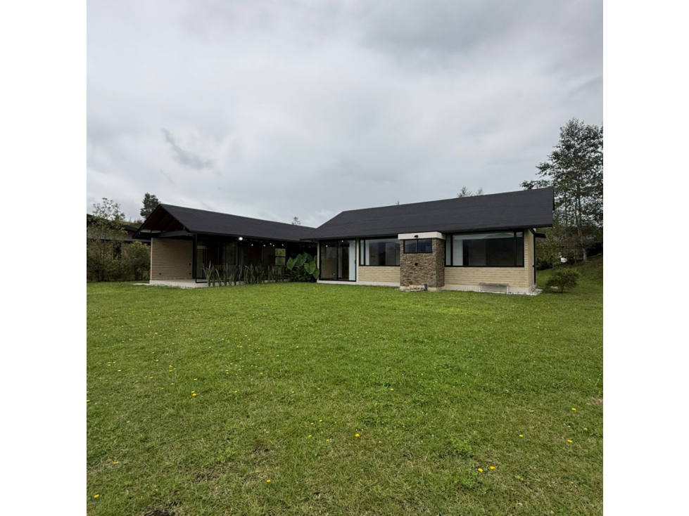ESPECTACULAR CASA EN VENTA O RENTA MONTE SERENO