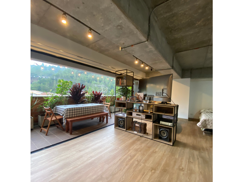 APARTAESTUDIO CON TERRAZA EN RENTA EN EL RETIRO