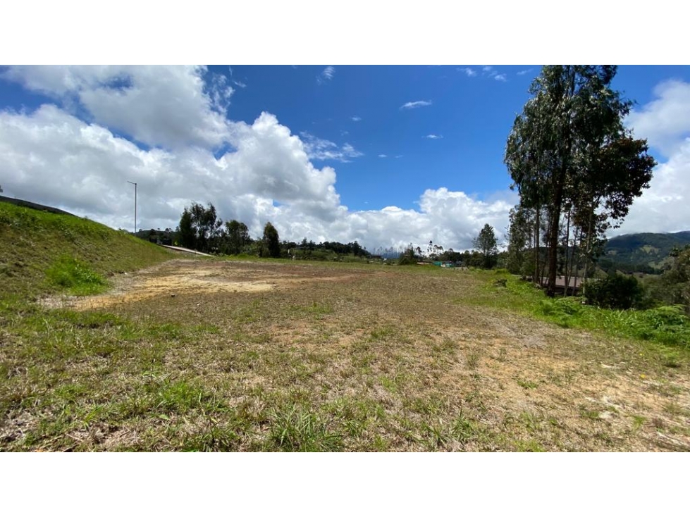 LOTE EN VENTA EN UNIDAD CERRADA - 3