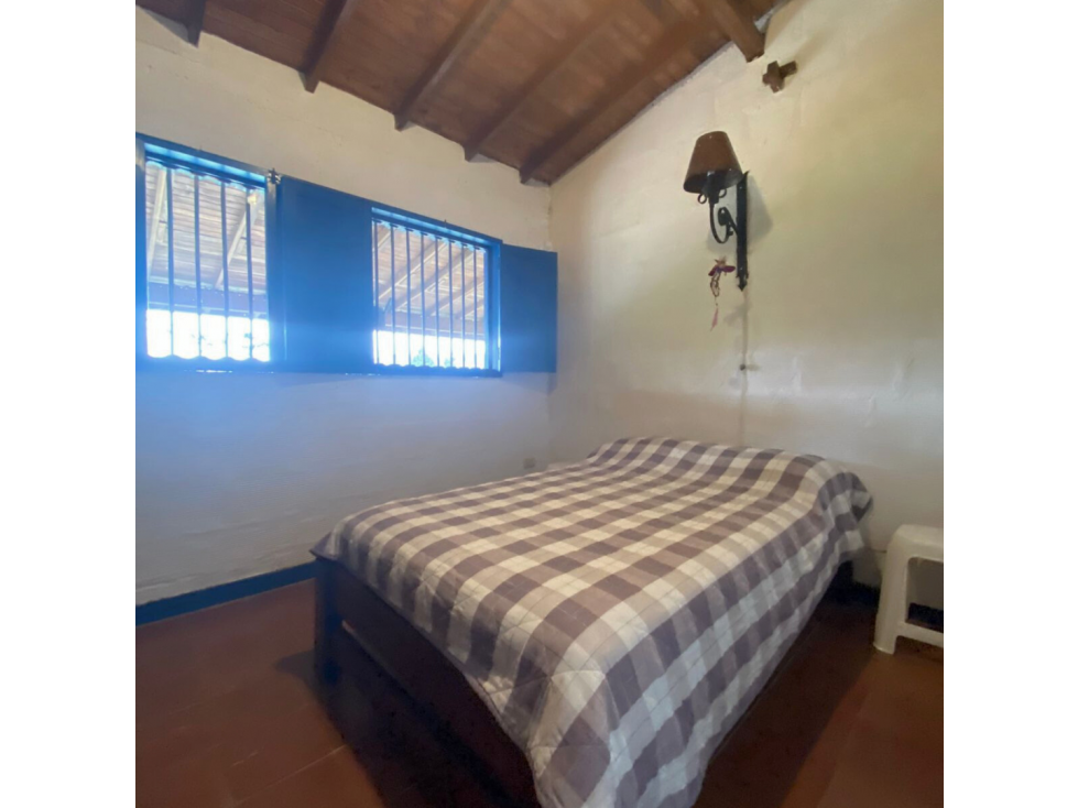 CASA TRADICIONAL EN EL BOSQUE EN SANTA ELENA — foto 2