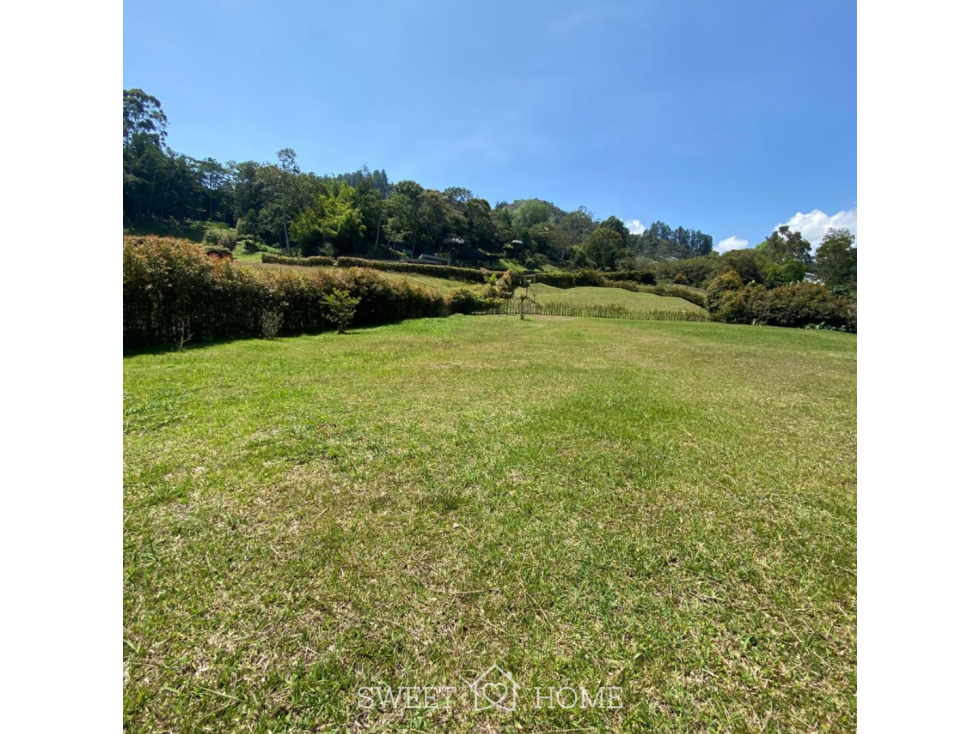 LOTE EN VENTA EN UNIDAD CERRADA LLANOGRANDE